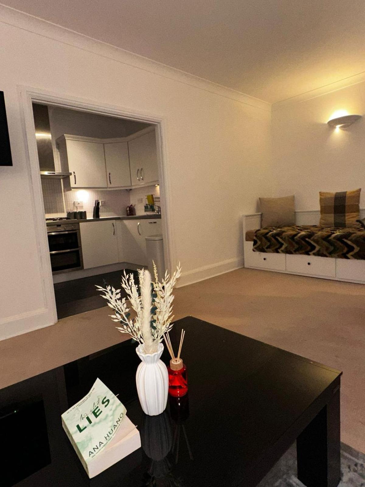 City Lux Apartment لندن المظهر الخارجي الصورة
